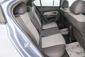 Седан Chevrolet Cruze 2010 года, 649000 рублей, Красноярск