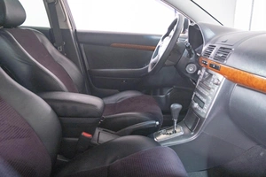 Седан Toyota Avensis 2007 года, 999000 рублей, Томск