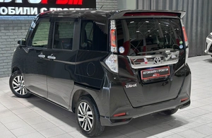 Хетчбэк Toyota Tank 2018 года, 967000 рублей, Красноярск