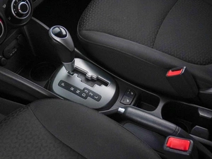 Хетчбэк Kia Rio 2014 года, 999999 рублей, Москва
