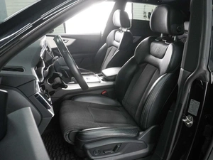 Внедорожник Audi Q8 2019 года, 5898000 рублей, Воронеж