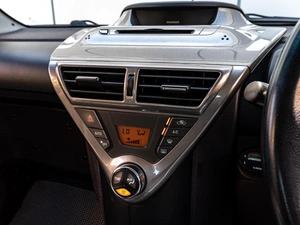 Хетчбэк Toyota iQ 2009 года, 670000 рублей, Краснодар