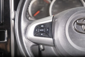 Минивэн Toyota Roomy 2018 года, 1299000 рублей, Томск