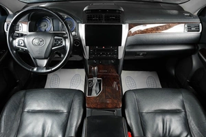 Седан Toyota Camry 2016 года, 2099000 рублей, Тюмень