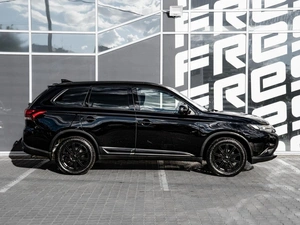 Внедорожник Mitsubishi Outlander 2017 года, 1530000 рублей, Краснодар