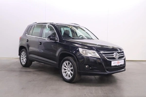Внедорожник Volkswagen Tiguan 2010 года, 1080000 рублей, Брянск
