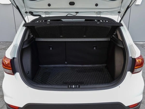 Хетчбэк Kia Rio X-Line 2019 года, 1749000 рублей, Краснодар