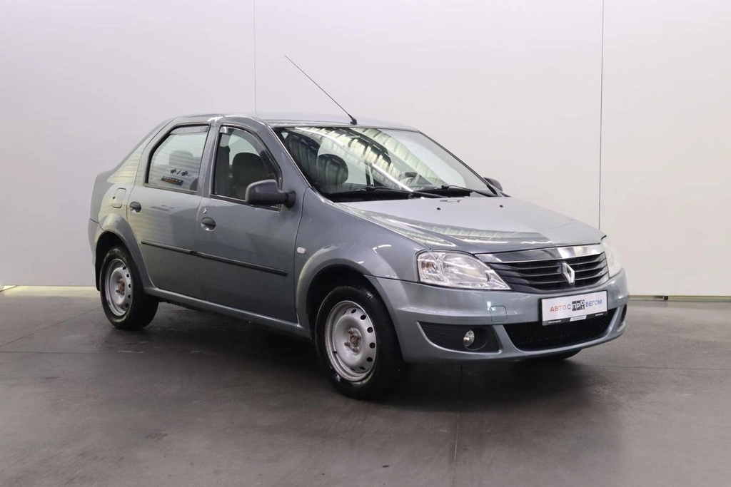 Седан Renault Logan 2011 года, 570000 рублей, Брянск