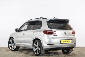 Внедорожник Volkswagen Tiguan 2011 года, 1539000 рублей, Тюмень