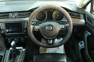 Седан Volkswagen Passat 2015 года, 1639000 рублей, Омск