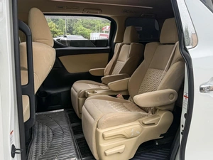 Минивэн Toyota Alphard 2015 года, 4099000 рублей, Большой Сочи