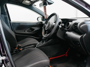 Хетчбэк Toyota Yaris 2020 года, 1500000 рублей, Красноярск