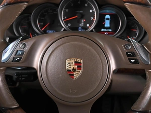 Внедорожник Porsche Cayenne 2012 года, 3149000 рублей, Аксай