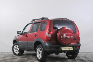 Внедорожник Chevrolet Niva 2012 года, 599000 рублей, Кемерово