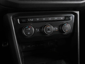 Внедорожник Volkswagen Tiguan 2019 года, 2599000 рублей, Ростов-на-Дону