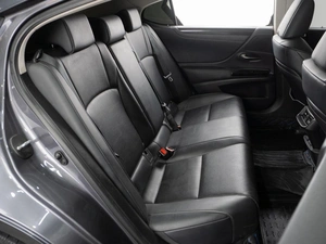 Седан Lexus ES 2021 года, 3977000 рублей, Тюмень