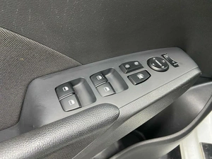 Седан Hyundai Solaris 2019 года, 1410000 рублей, Красноярск