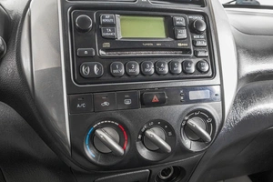 Внедорожник Toyota RAV4 2004 года, 789000 рублей, Барнаул