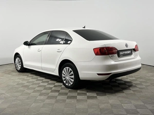 Седан Volkswagen Jetta 2012 года, 1019900 рублей, Казань