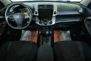 Внедорожник Toyota RAV4 2012 года, 1519000 рублей, Омск
