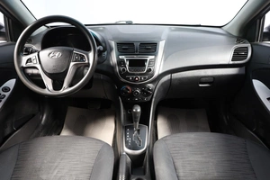 Седан Hyundai Solaris 2014 года, 869000 рублей, Новосибирск