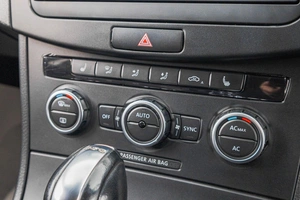 Универсал Volkswagen Passat 2012 года, 999000 рублей, Барнаул