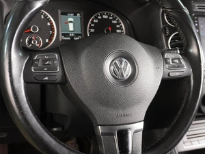 Внедорожник Volkswagen Tiguan 2014 года, 1349000 рублей, Воронеж
