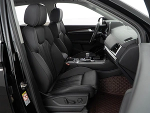 Внедорожник Audi Q5L 2023 года, 5489999 рублей, Москва