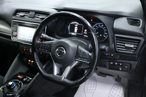 Хетчбэк Nissan Leaf 2017 года, 1783000 рублей, Солонцы