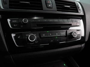 Хетчбэк BMW 1 серия 2017 года, 1811000 рублей, Воронеж