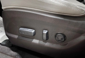 Внедорожник Hyundai Santa Fe 2018 года, 2390000 рублей, Красноярск