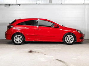 Хетчбэк Opel Astra GTC 2010 года, 597000 рублей, Ставрополь