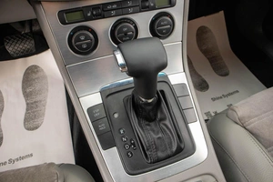 Седан Volkswagen Passat 2007 года, 739000 рублей, Барнаул