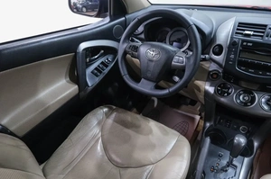 Внедорожник Toyota RAV4 2010 года, 1499000 рублей, Новокузнецк