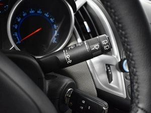 Хетчбэк Chevrolet Cruze 2014 года, 898900 рублей, Казань