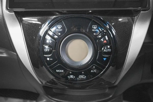 Хетчбэк Nissan Note 2019 года, 1319000 рублей, Кемерово