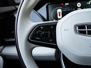 Внедорожник Geely Monjaro 2023 года, 3040000 рублей, Краснодар