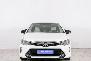 Седан Toyota Camry 2017 года, 1849000 рублей, Красноярск