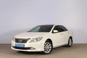 Седан Toyota Camry 2012 года, 2089000 рублей, Новосибирск