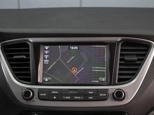 Седан Hyundai Solaris 2017 года, 1480000 рублей, Омск
