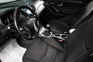 Седан Hyundai Elantra 2014 года, 979000 рублей, Сургут