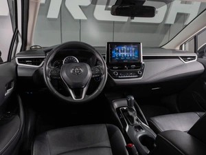 Седан Toyota Corolla 2020 года, 1919000 рублей, Тюмень