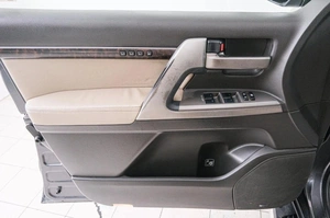 Внедорожник Toyota Land Cruiser 2011 года, 3149000 рублей, Красноярск