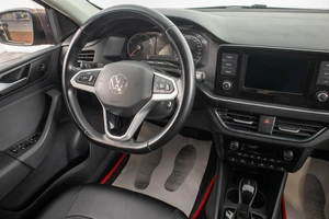 Лифтбек Volkswagen Polo 2022 года, 1989000 рублей, Барнаул
