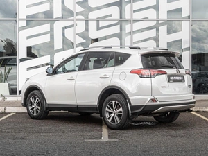 Внедорожник Toyota RAV4 2018 года, 2429000 рублей, Краснодар