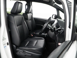 Минивэн Toyota Esquire 2018 года, 2457077 рублей, Москва