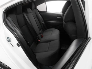 Седан Toyota Corolla 2019 года, 1799000 рублей, Тюмень