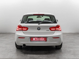 Хетчбэк BMW 1 серия 2015 года, 1350000 рублей, Красноярск