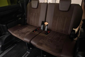 Минивэн Toyota Esquire 2017 года, 2389000 рублей, Барнаул