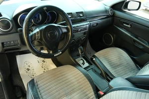 Седан Mazda 3 2007 года, 619000 рублей, Омск